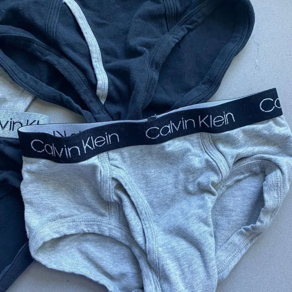 Calvin Klein Boys 4-Pieces Black and Gray Cotton Stretch Logo Briefs, Size 6/7
